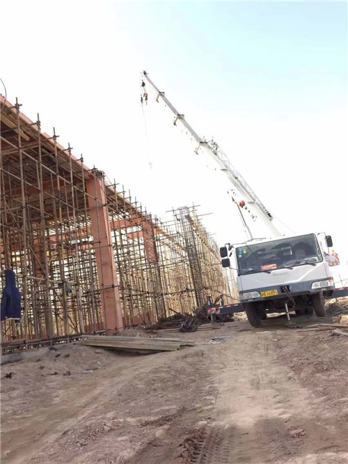 西城区25 吨、50 吨吊车怎么选？多大重量 / 半径适合对应车型？